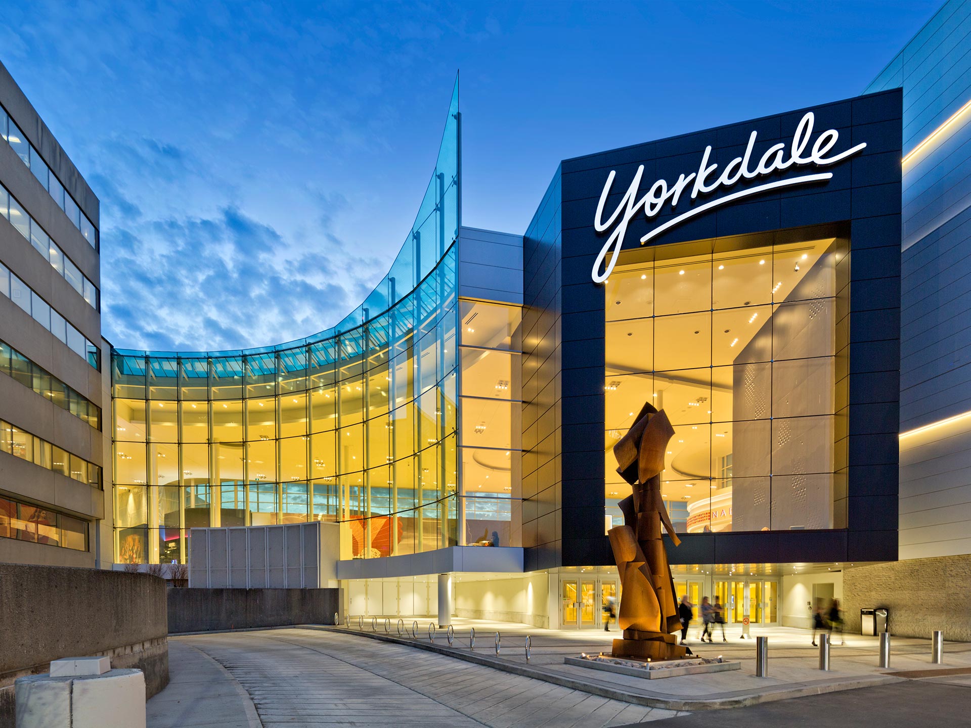 Yorkdale cerrado hasta proximo aviso.