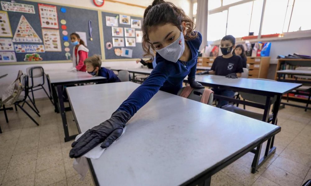 Estudiantes de Ontario, el regreso a clases será en septiembre