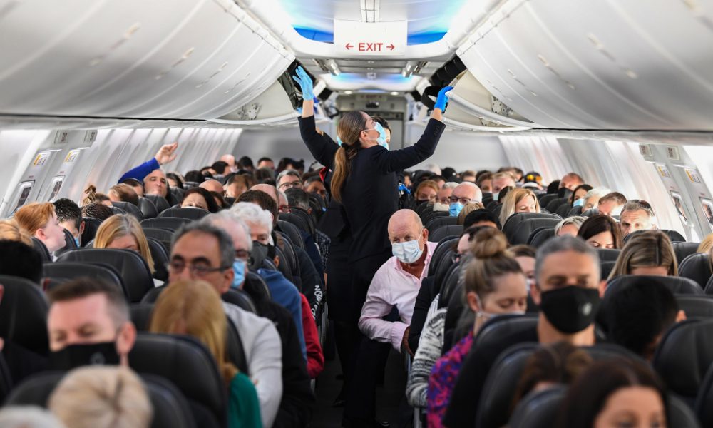 Enfrentan multas de $ 32,750 por negarse a usar máscara en vuelo venía de Rep. Dom