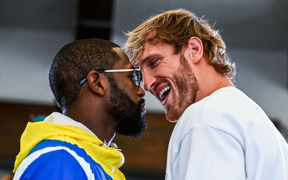 El careo más intenso entre Floyd Mayweather Jr. y Logan Paul