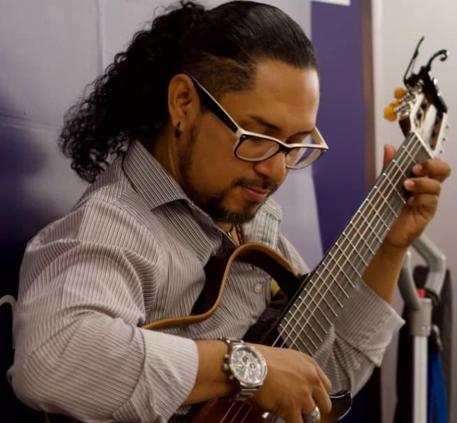 Falleció musico local Daniel Huezo