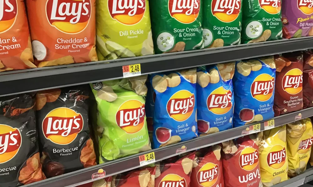Frito-Lay, suspende envíos a Loblaw por disputa de precios