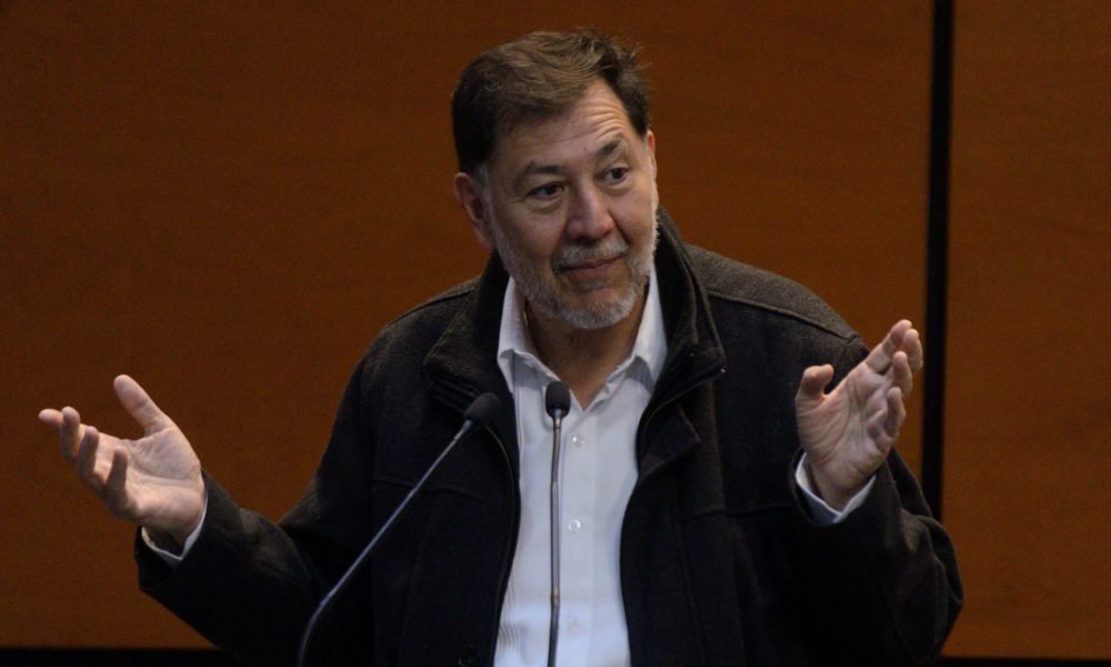 Fernández Noroña reconoció que marcha del INE cumplió su objetivo, aunque la oposición “está en la lona”