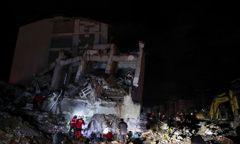 EN VIVO: la Cruz Roja estimó que hasta 250.000 personas fueron afectadas por el terremoto en Turquía y Siria