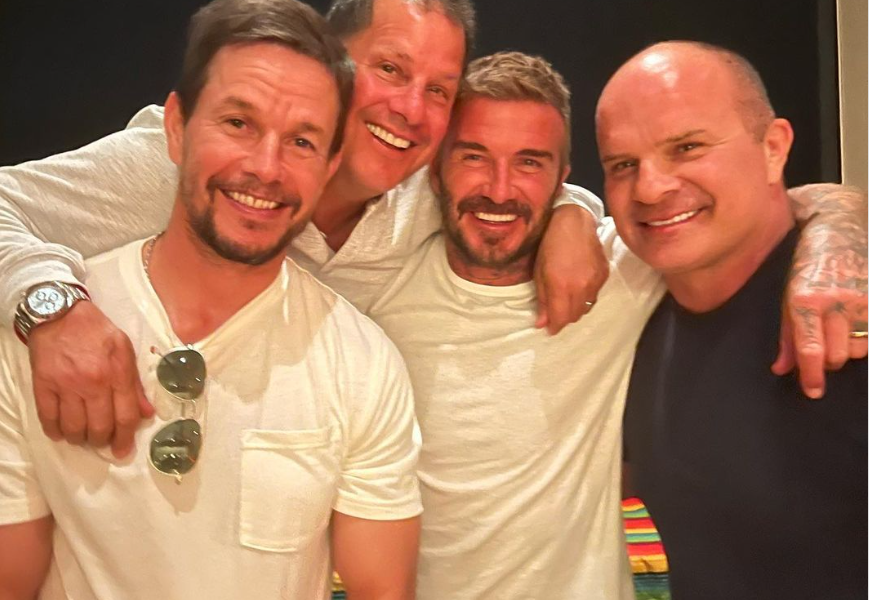 15 grandes celebridades de Hollywood que a veces llaman a Ontario su hogar en el verano (FOTOS)