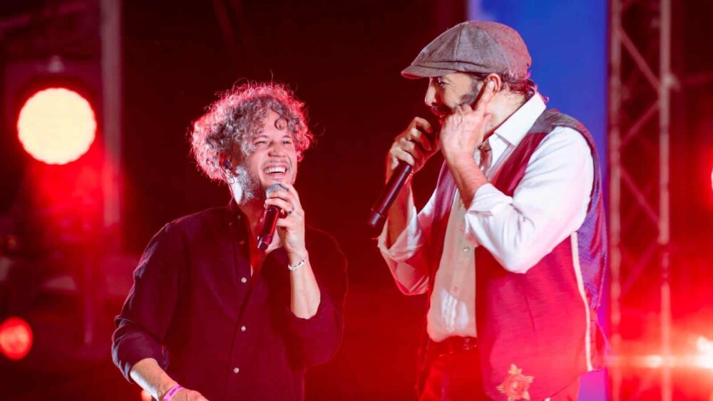 La Bachata: De las Calles de Santo Domingo al Mundo