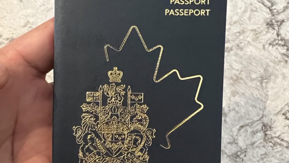 Ya viste el moderno pasaporte Canadiense? sin dudas el mejor del mundo.