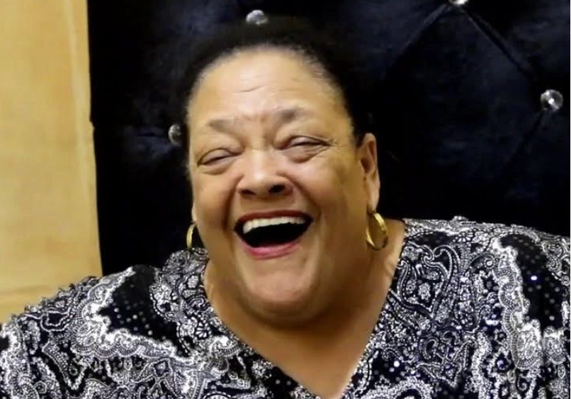 Muere la querida comediante Luciola Echavarría Padua