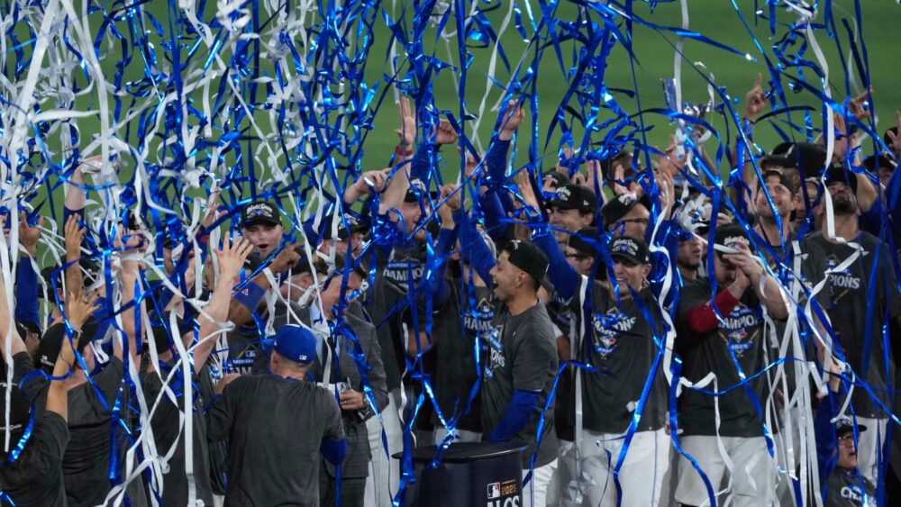 Toronto hace historia! Los Blue Jays vuelven a la Serie Mundial después de más de tres décadas