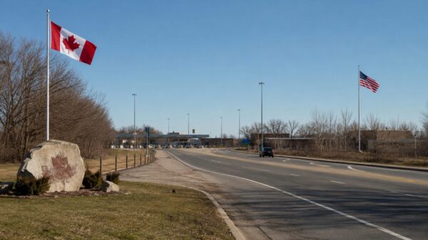 Frontera entre Canadá y Estados Unidos con poco tránsito vehicular