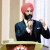 Raj Grewal, exdiputado federal por Brampton East, durante un evento público